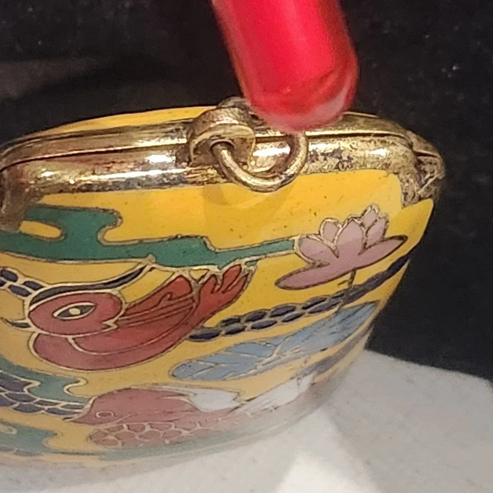 Vintage Cloisonne Locket Pendant Mandarin Duck Lotus Yellow Gold Tone - Picture 9 of 13